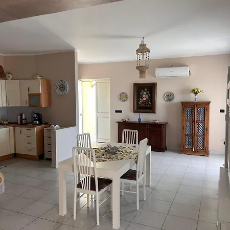 Blue Horizon Apartment